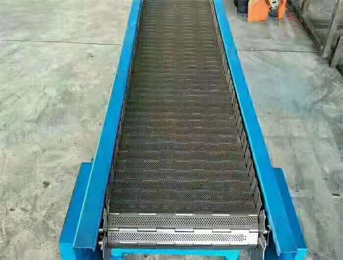 鏈板輸送機